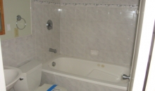 910 15th Ave NE Rochester, MN 55906