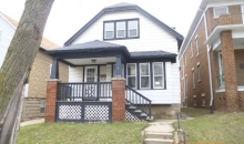 2352 S 8th St Milwaukee, WI 53215