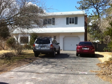 1622 Julia Goldbach Ave, Bohemia, NY 11716