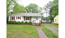 35 Twin Oaks Dr Hampton, VA 23666