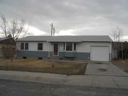 1721 S Fairdale Ave, Casper, WY 82601