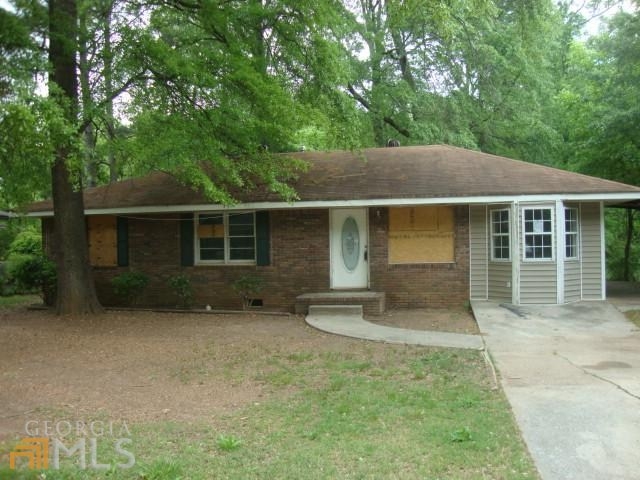 5950 Springview Dr, Forest Park, GA 30297