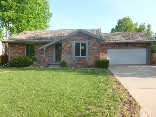 1428 N Dry Creek Cir, Derby, KS 67037