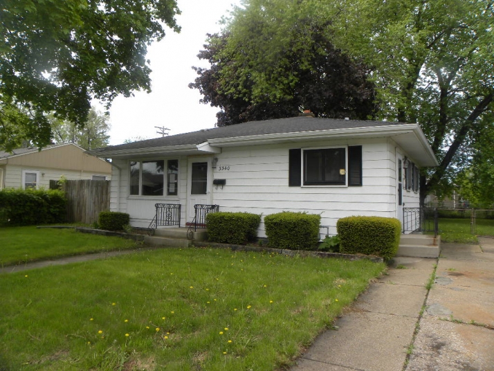 3340 8th Ave, Racine, WI 53402