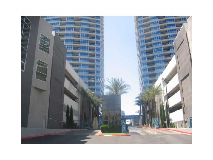 4575 Dean Martin Dr Unit 401, Las Vegas, NV 89103