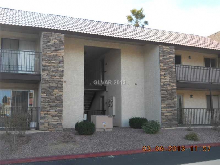 4390 Sandy River Dr Unit 11, Las Vegas, NV 89103