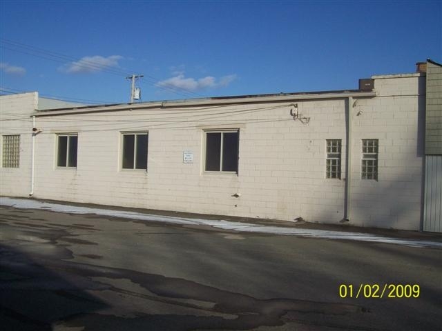 1421 E 10 Mile Rd, Madison Heights, MI 48071