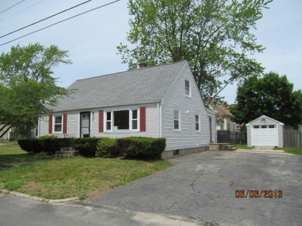 141 3rd Ave, Cranston, RI 02910