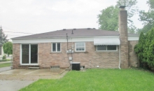 21530 Violet St Saint Clair Shores, MI 48082