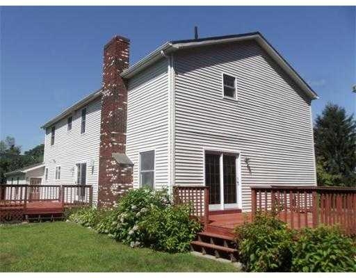 6 Skye Line Dr, Sutton, MA 01590