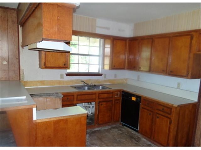 244 Roy Bean Rd, Livingston, TX 77351