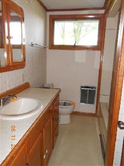 749 N Main St, Shreve, OH 44676