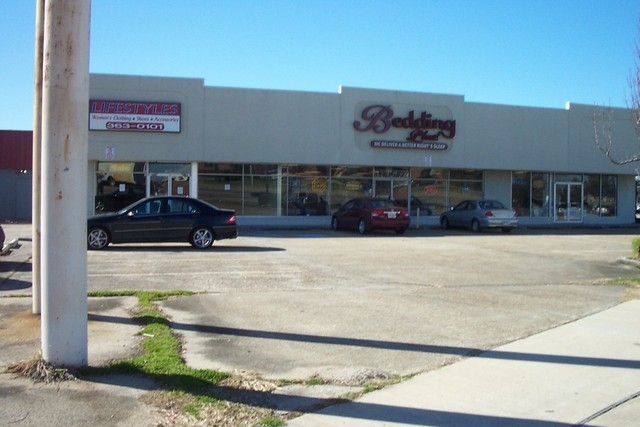 110 Terry Pkwy, Gretna, LA 70056
