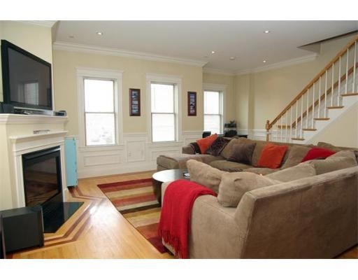 Earl Street #16, Boston, MA 02127