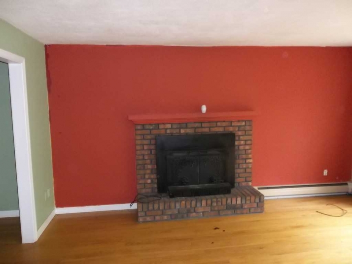 305 Loudville Rd, Easthampton, MA 01027