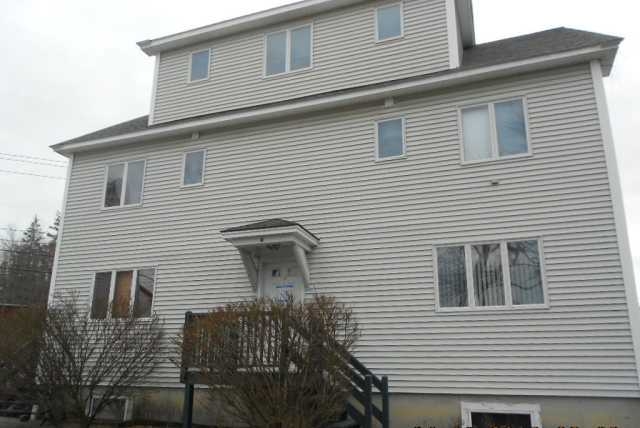 20 Charles St Apt H, Dover, NH 03820