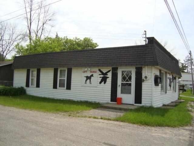 6838 W Houghton Lake Dr, Houghton Lake, MI 48629