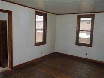 1484 White Ave, Akron, OH 44307