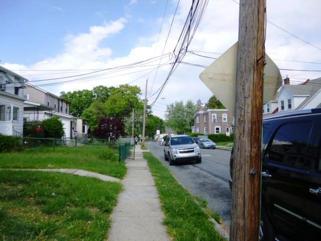 919 Bedford Ave, Darby, PA 19023