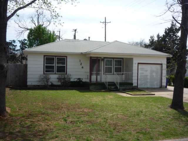 124 W Hackberry Ave, Duncan, OK 73533