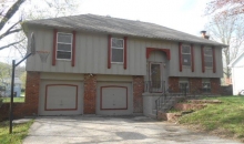 10906 Northwest Walnut Creek Dr Kansas City, MO 64152
