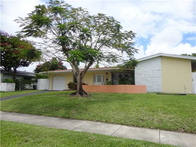 10461 SW 161 ST, Miami, FL 33157