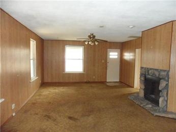 714 W Maple Ave, Enid, OK 73701