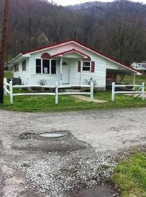 1538 Grace Avenue, East Bank, WV 25067