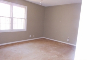 136 River Forest Dr, Macon, GA 31211
