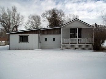 215 Pine Street, Baggs, WY 82321