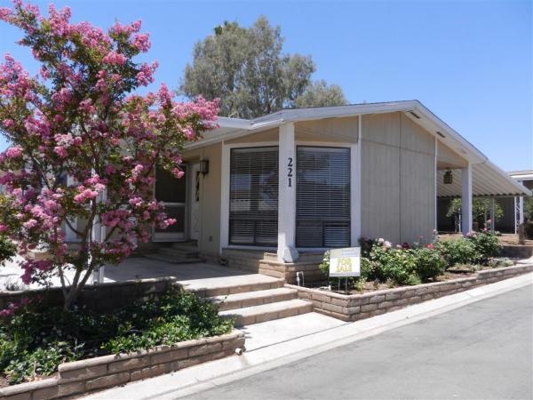 8536 Kern Canyon Rd., Space 221, Bakersfield, CA 93306