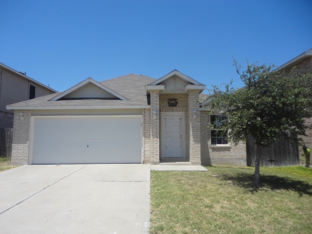 526 Gandara Dr, Laredo, TX 78043