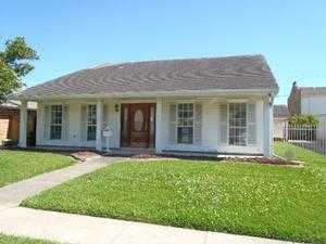 1812 Faith Pl, Gretna, LA 70056