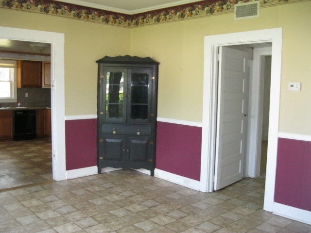 101 Catawba St, Clover, SC 29710