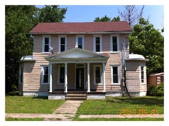 105 W 5th St, Smithboro, IL 62284