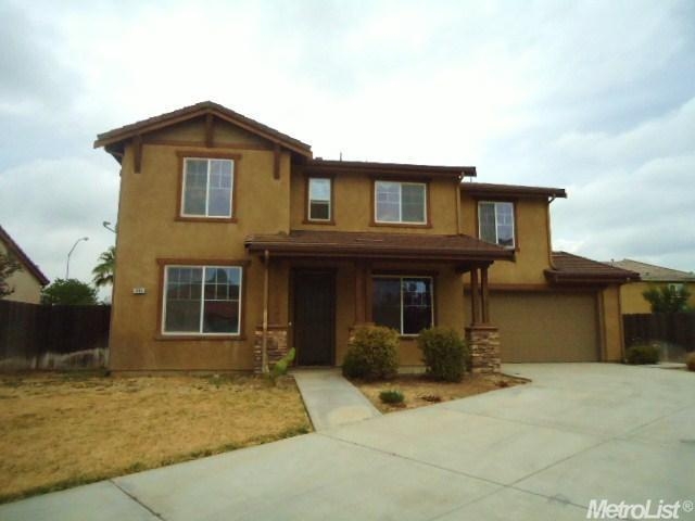 1467 Nubian St, Patterson, CA 95363