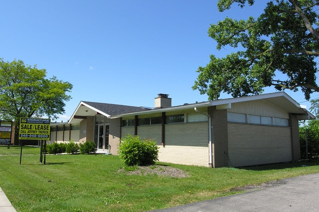 28477 Hoover Road, Warren, MI 48093