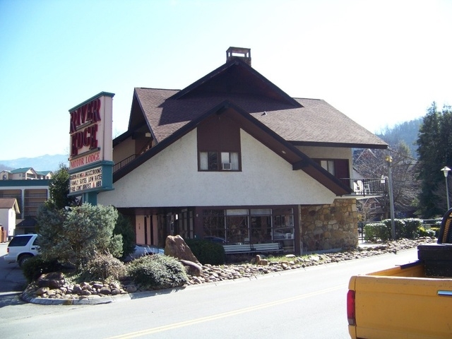 665 River Road, Gatlinburg, TN 37738