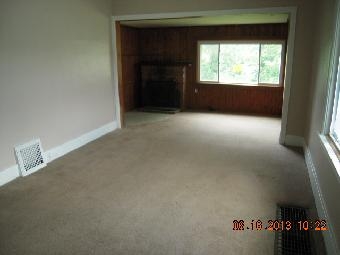 1002 E 6th St, Mishawaka, IN 46544