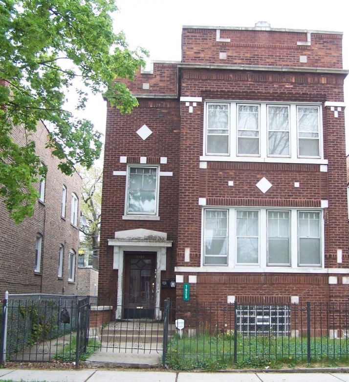 7929 South Merrill Avenue, Chicago, IL 60617