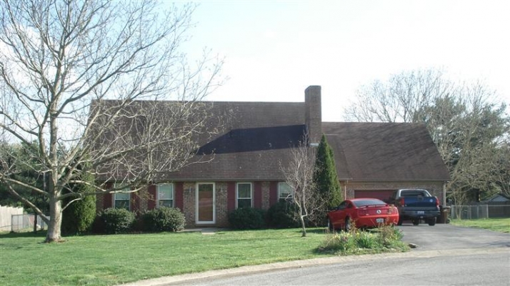 1414 Moss Ct, Mount Sterling, KY 40353