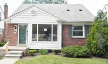 652 Sherbourne St Inkster, MI 48141