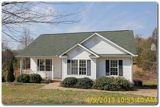 2931 Greenleaf Rd, Clover, SC 29710