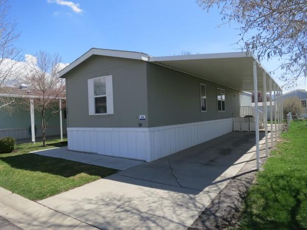222 Crescentwood Village, Sandy, UT 84070