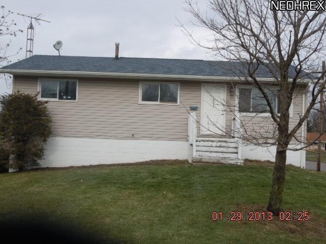 1605 42nd St Nw, Canton, OH 44709
