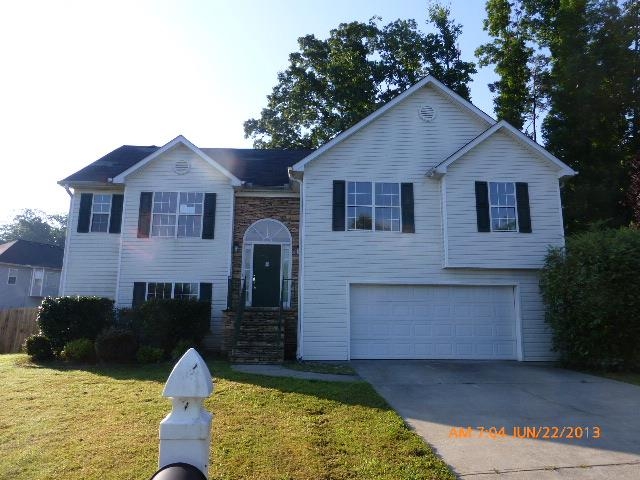 3959 Duncan Ives Dr, Buford, GA 30519