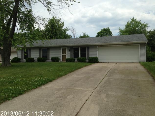 6017 Thornwood Ct, Fort Wayne, IN 46835