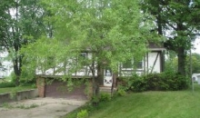225 Cedar St Cowden, IL 62422
