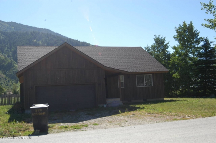 444 Greys River Loo, Alpine, WY 83128