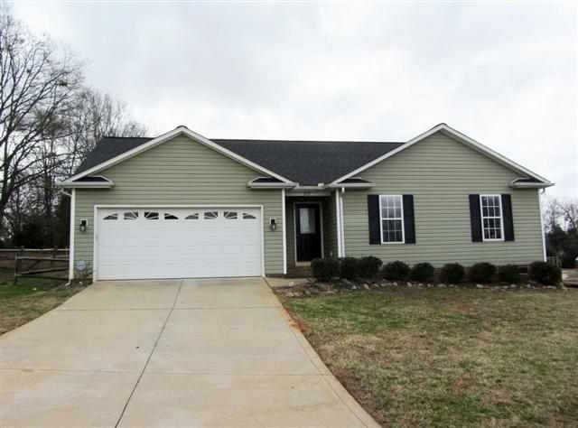 309 Irish Downs Dr, Clover, SC 29710